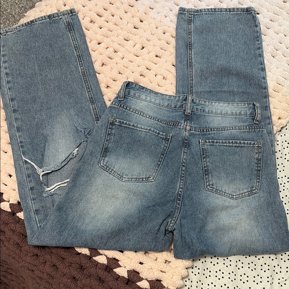 SHEIN Blue Straight Distressed Jeans - Picture 3 of 3